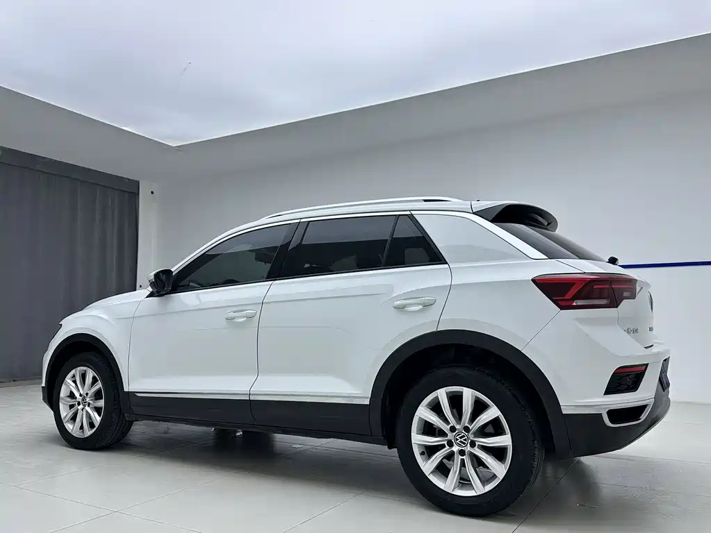Volkswagen T-Roc 2022 — фото 4
