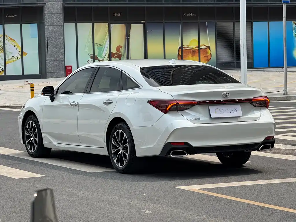 Toyota Avalon 2023 2.0L Luxury