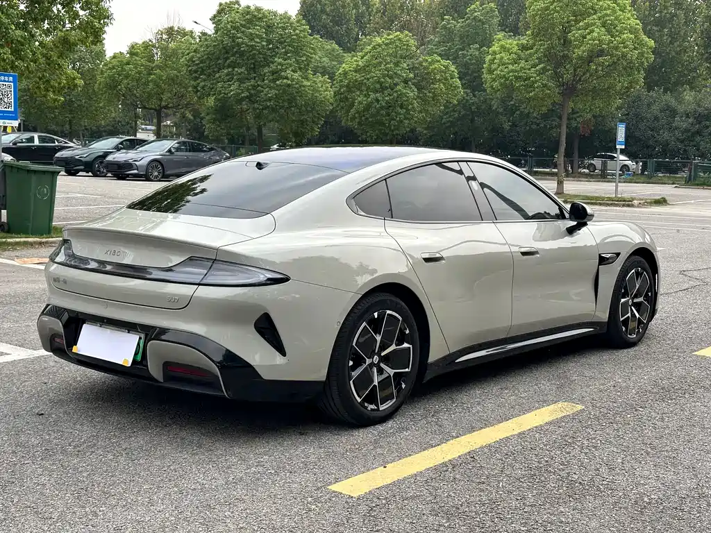 XIAOMI CAR XIAOMI SU7