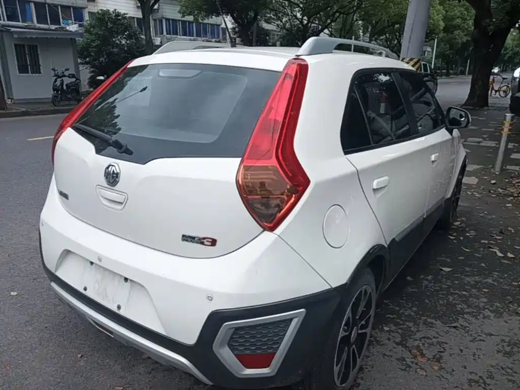 MG 3SW 2015 1.5L AMT Elite