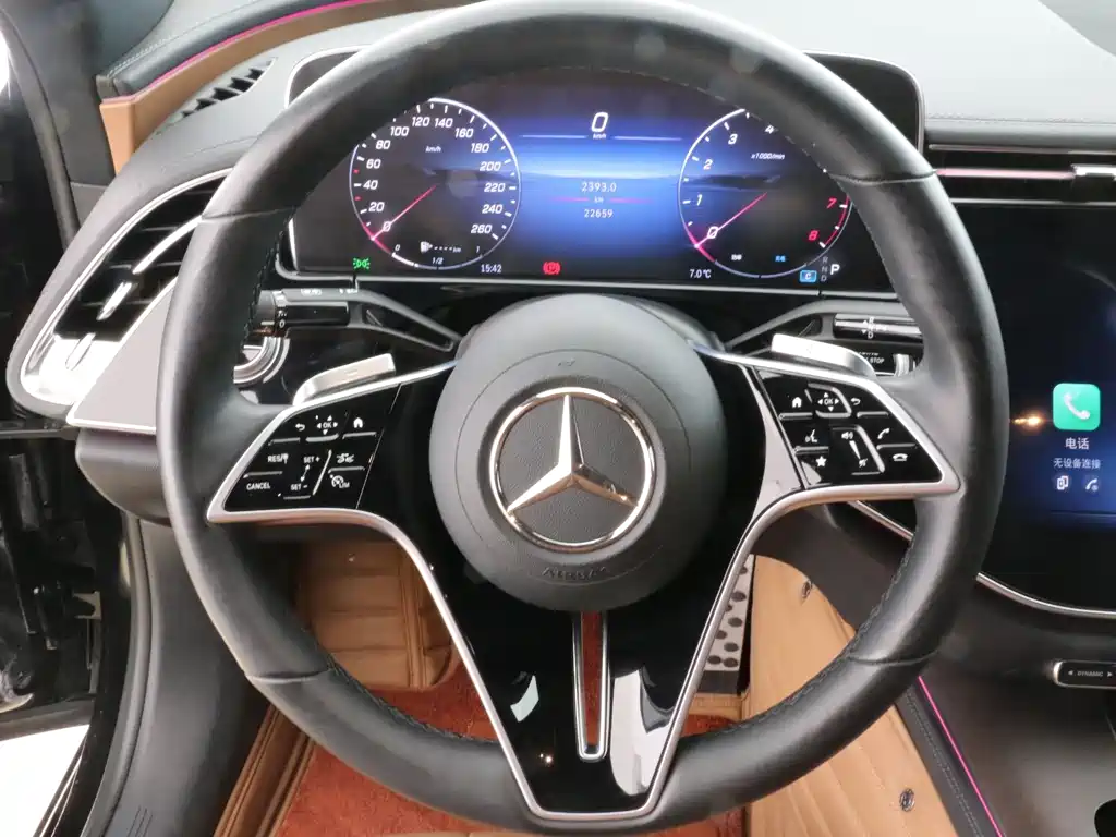 MERCEDES-BENZ E CLASS