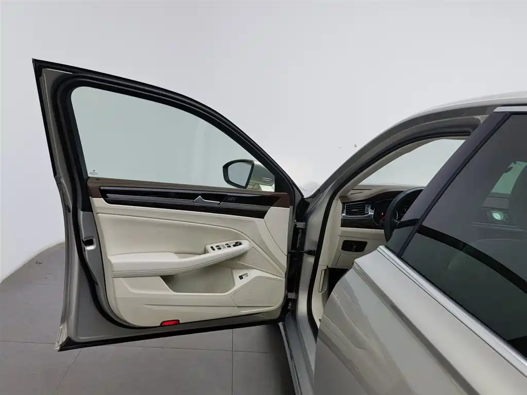 Volkswagen Phideon 2016 380TSI