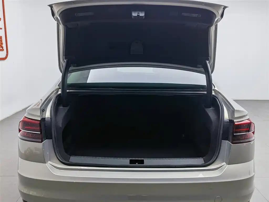 Volkswagen Phideon — фотографии объявления, Фото 16