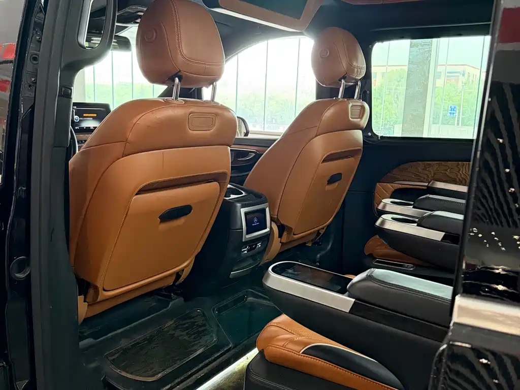 Mercedes-Benz V-Class — миниатюра 9