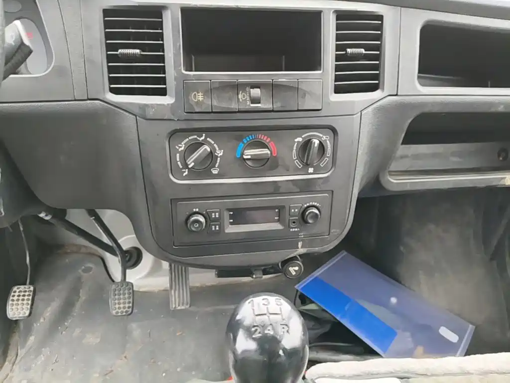 Wuling Zhiguang — миниатюра 13