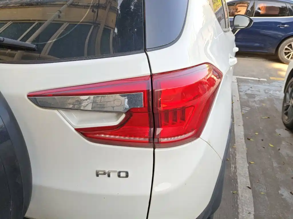 BYD Yuan Pro — миниатюра 8