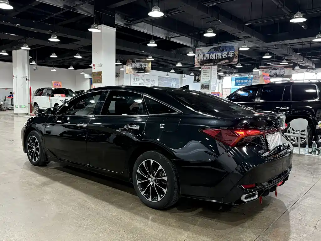 Toyota Avalon — миниатюра 7