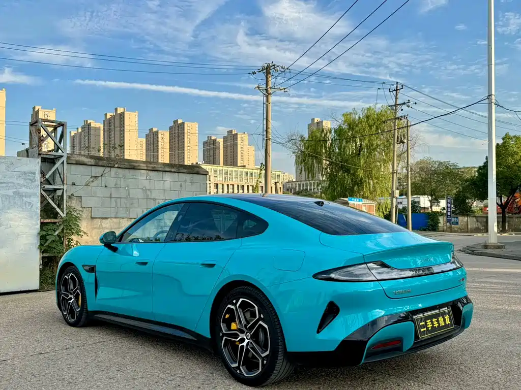 XIAOMI CAR XIAOMI SU7