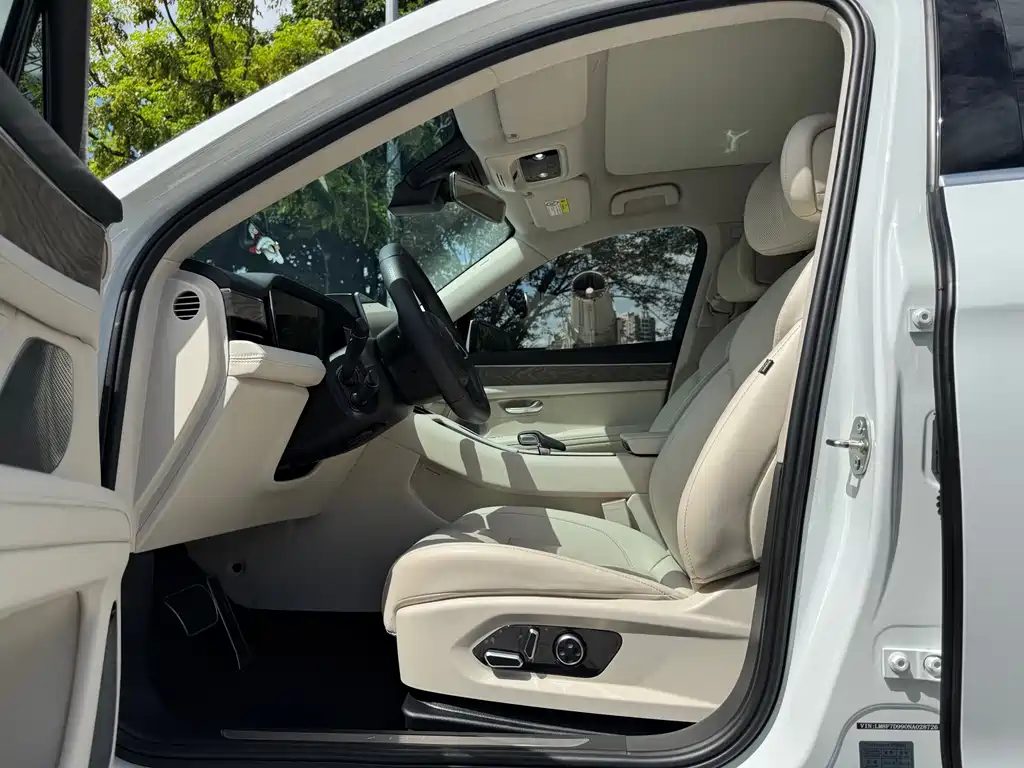 Aito M5