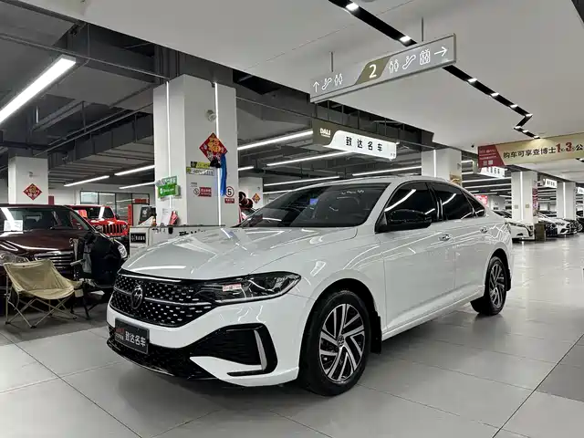 VOLKSWAGEN LAVIDA 2023