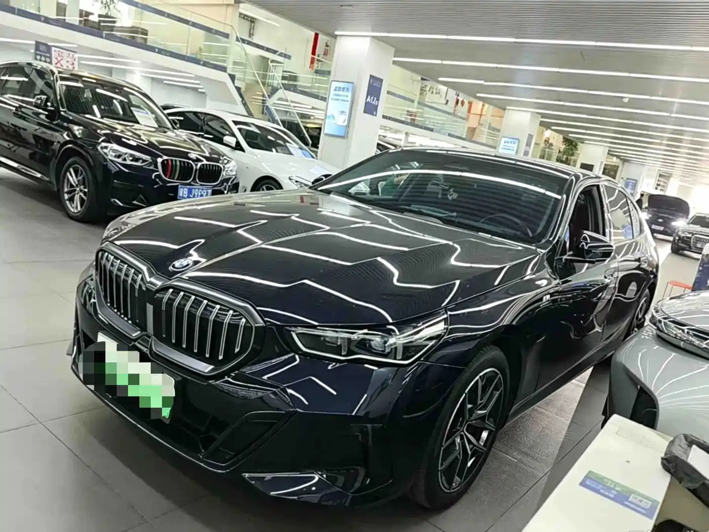 宝马i5 2024款 eDrive 35L M运动套装 2024