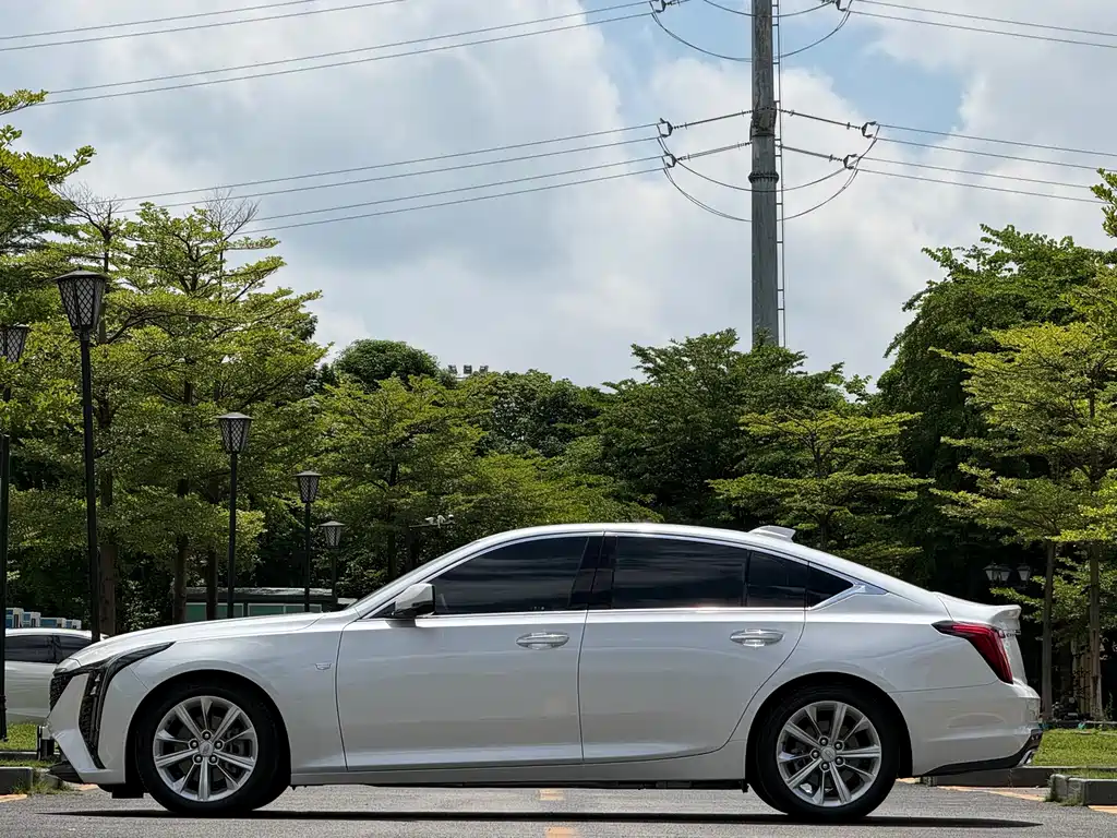 Cadillac CT5 2025 28T Sport