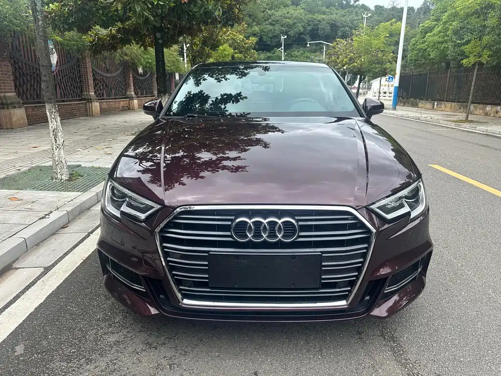Audi A3 2018 30 Limousine 35 TFSI Fashion