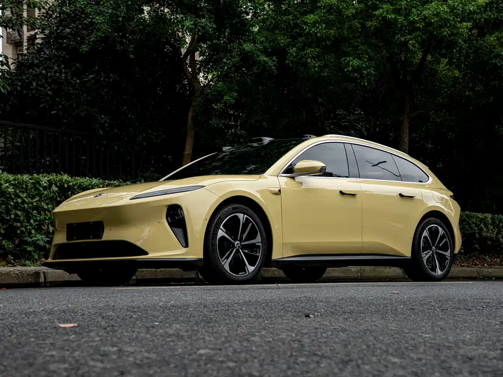 NIO ET5T