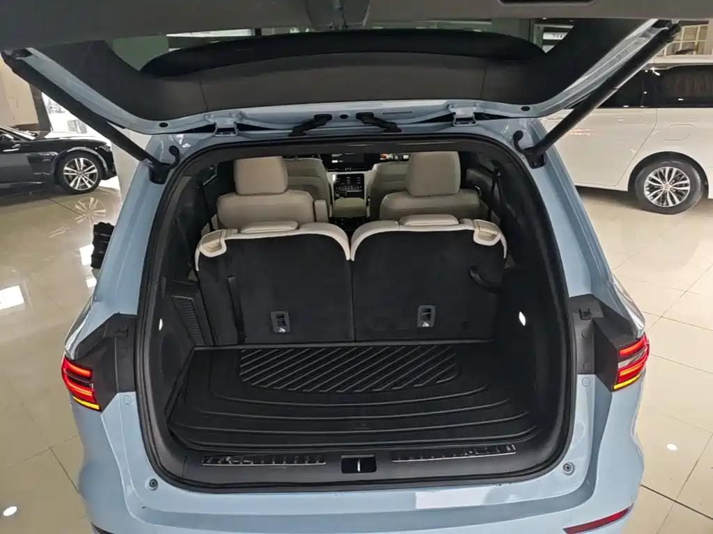 Li Auto Li ONE — миниатюра 19