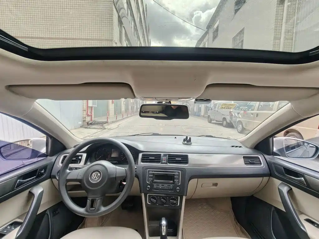 Volkswagen Santana — миниатюра 10