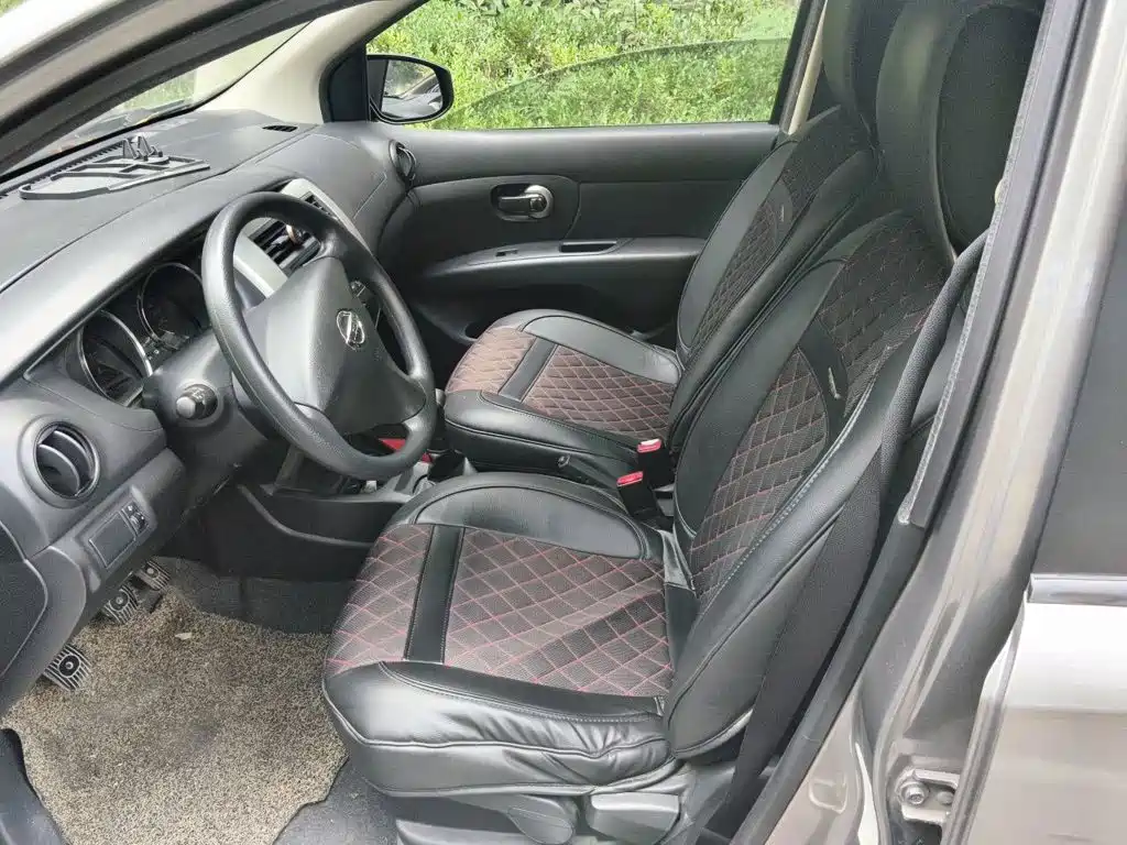 Nissan Livina — миниатюра 8