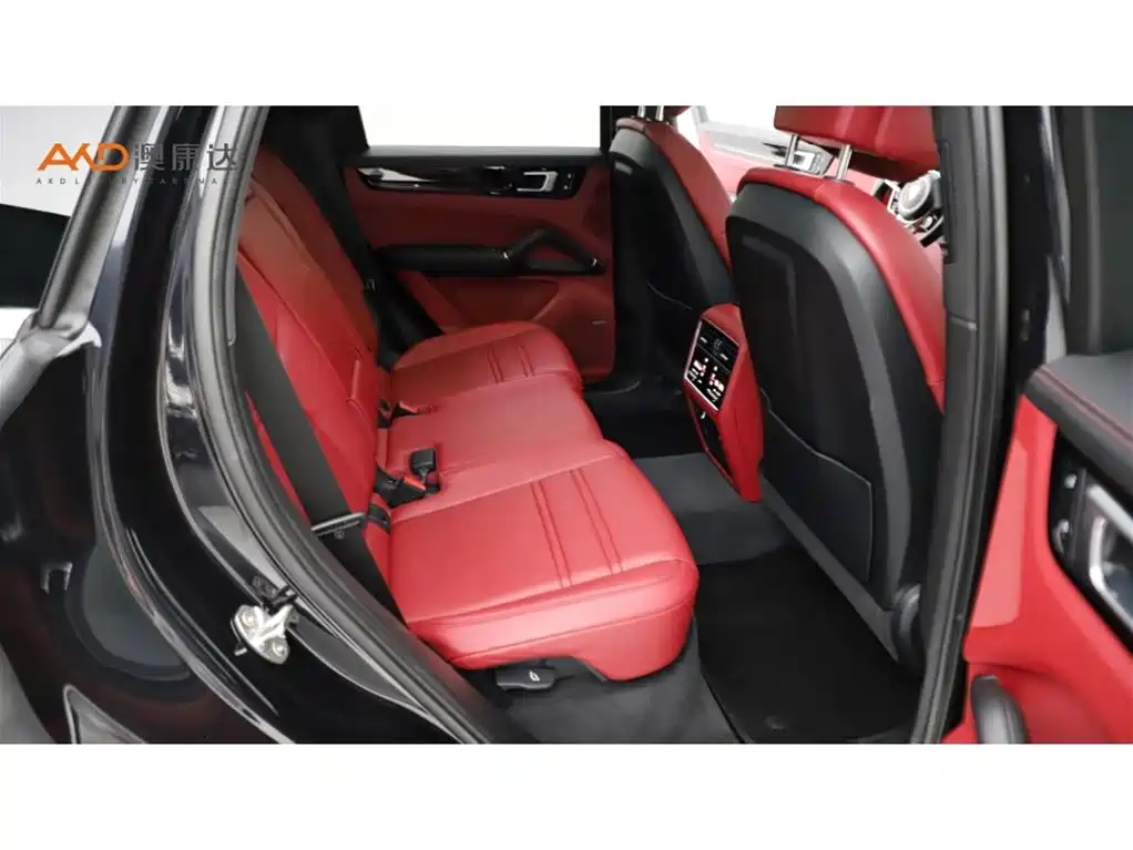 Porsche Cayenne Hybrid — миниатюра 8