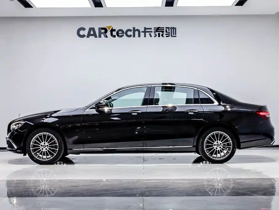 Mercedes-Benz E-Class — миниатюра 3