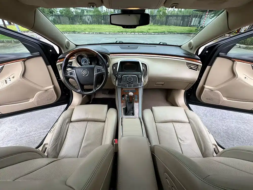 Buick LaCrosse — миниатюра 5