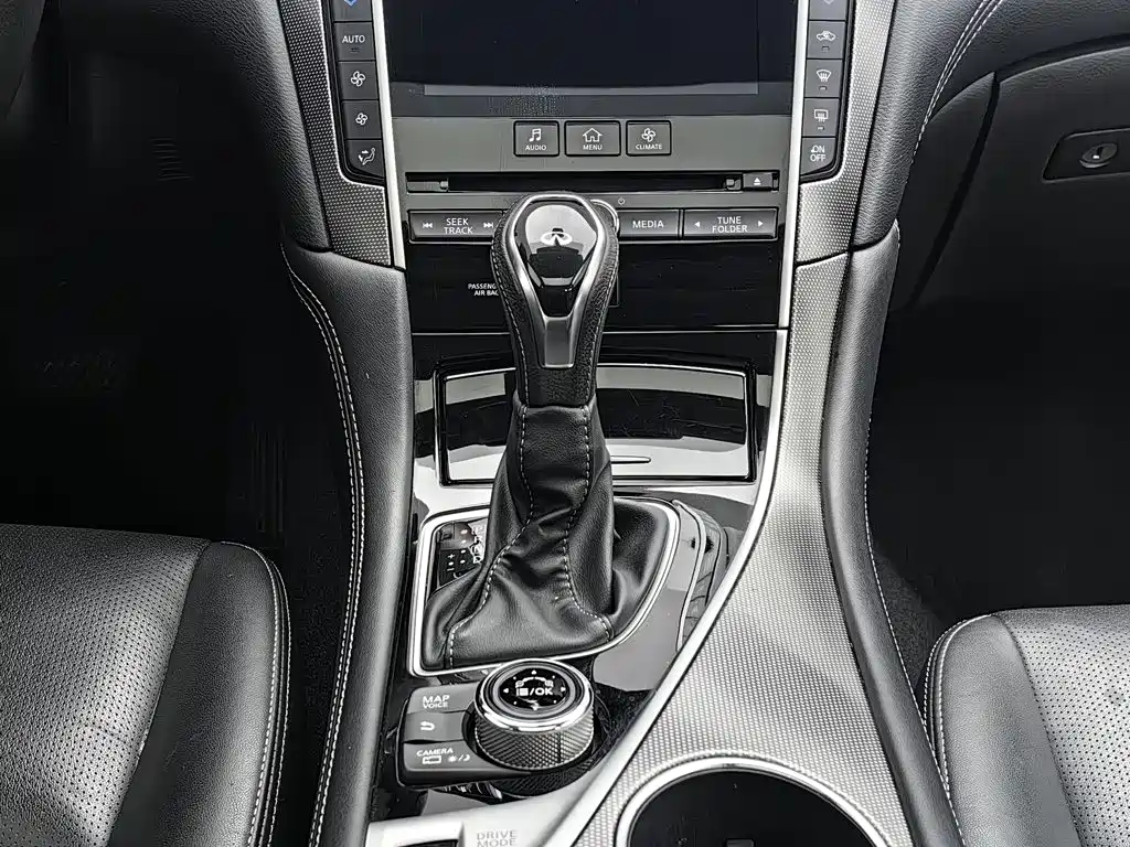 Infiniti Q50L — миниатюра 13