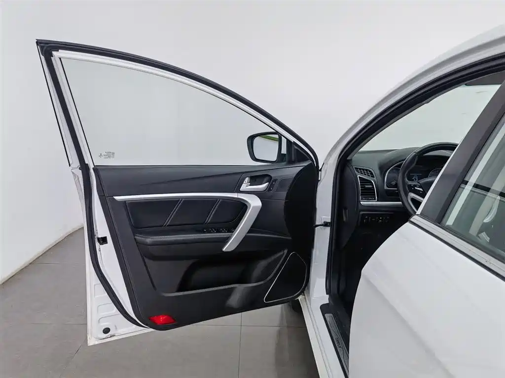 Geely Emgrand 2016 1.5L CVT