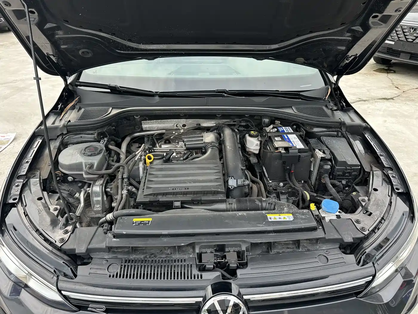 Volkswagen Golf id 4583718 из Китая 14