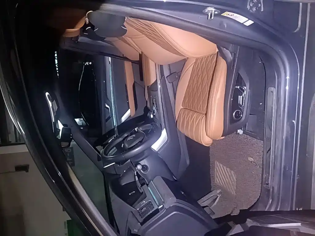 BYD Tang New Energy — миниатюра 18