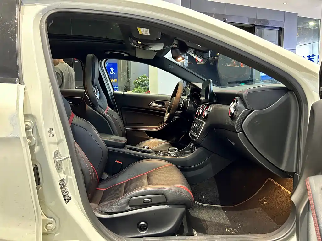 MERCEDES-BENZ A CLASS AMG