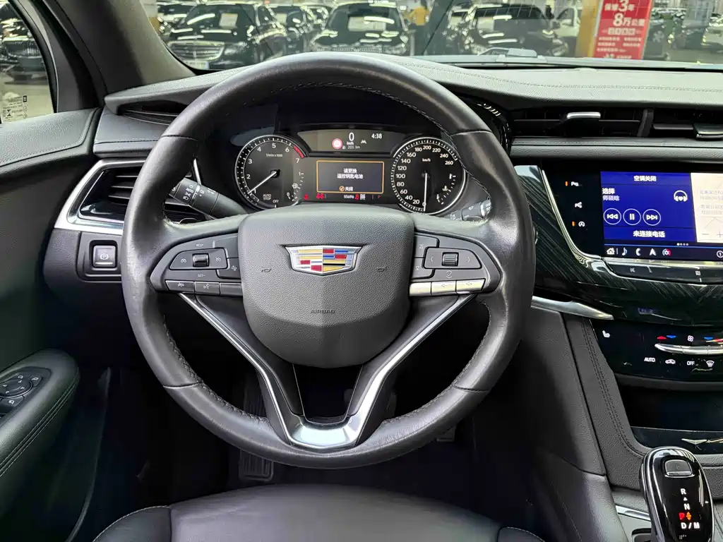 Cadillac XT6 2020 28T мест Luxury
