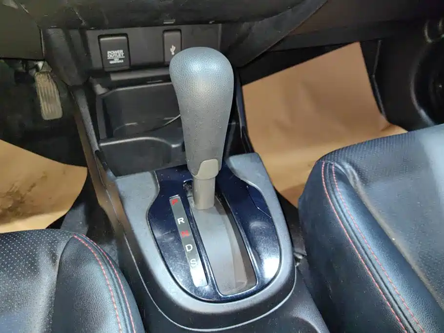 Honda Fit — миниатюра 16