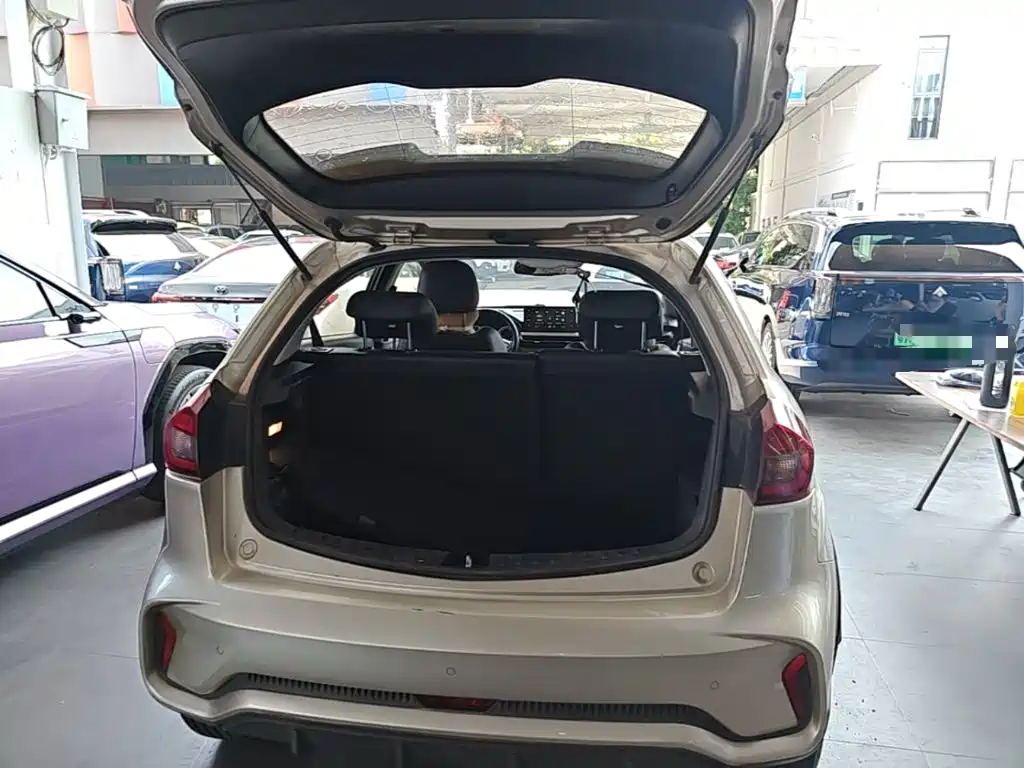 Geely Vision X3 — миниатюра 19