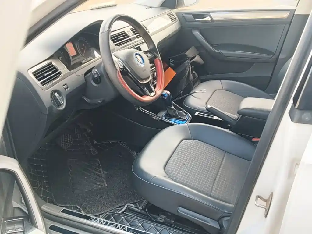 Volkswagen Santana — миниатюра 15