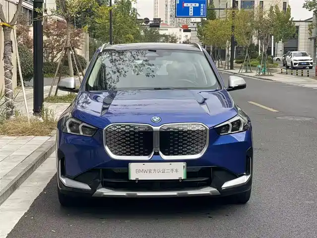 bmw ix1