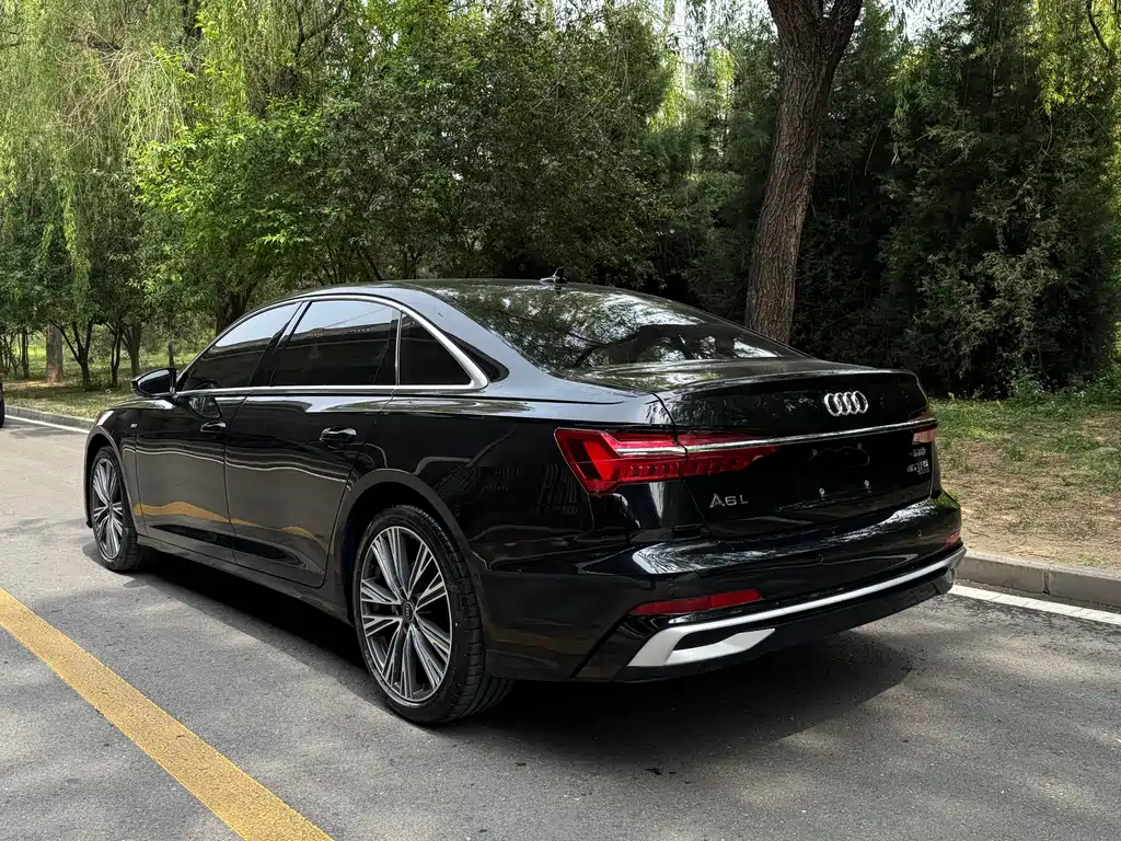 Audi A6L 2023 45 TFSI quattro Premium