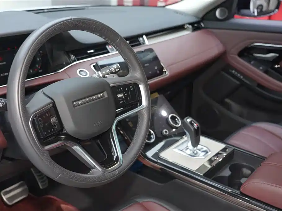 Land Rover Range Rover Evoque 2023 L 249PS