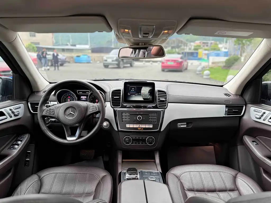 Mercedes-Benz GLS 2018 GLS 320 4MATIC