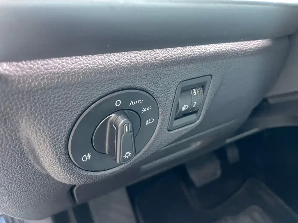 Volkswagen Lavida — миниатюра 16