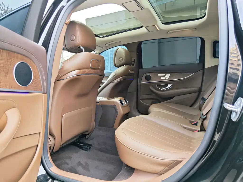 Mercedes-Benz E-Class E 2019 E 300 L Luxury