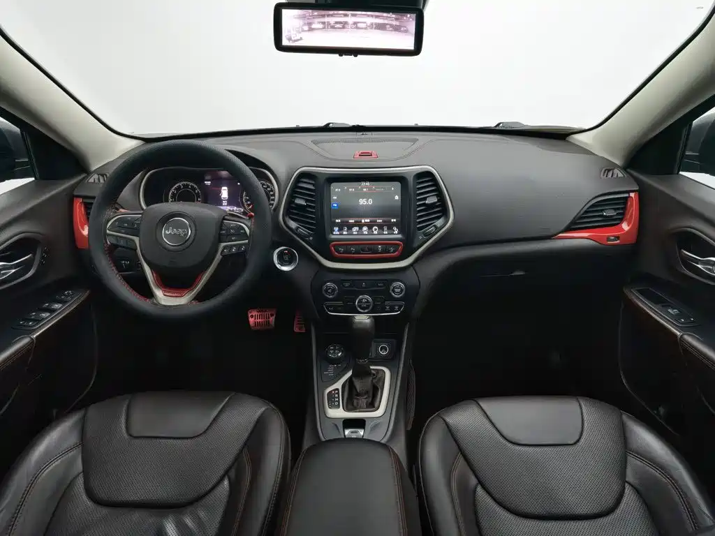 Jeep Cherokee (Import) — миниатюра 5