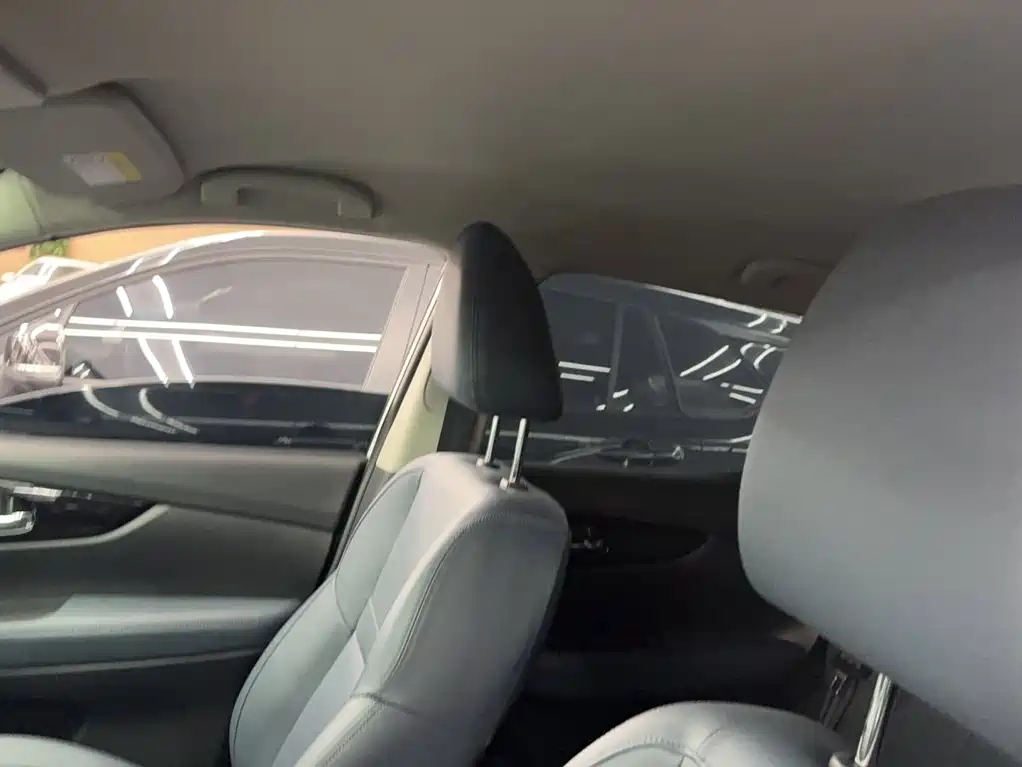 Nissan Qashqai — миниатюра 14