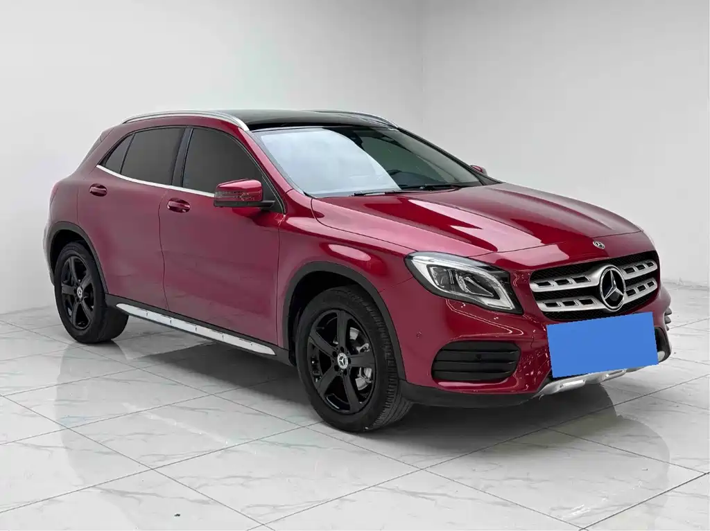 Mercedes-Benz GLA - фото 3