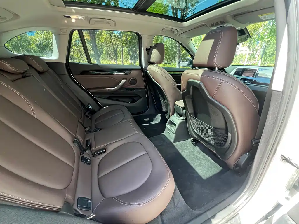 BMW X1 — миниатюра 10