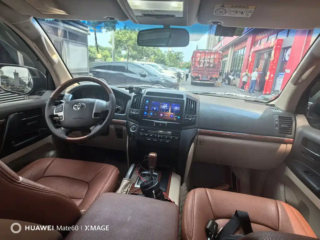 Toyota Land Cruiser — миниатюра 5