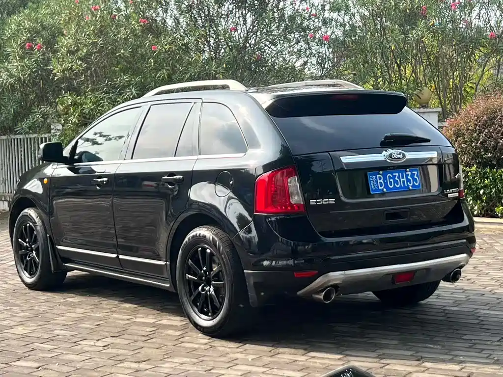 Ford Edge (Import) — миниатюра 7