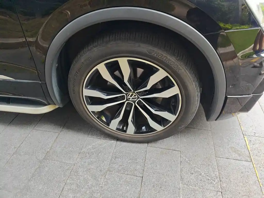 Volkswagen Tiguan L — миниатюра 25