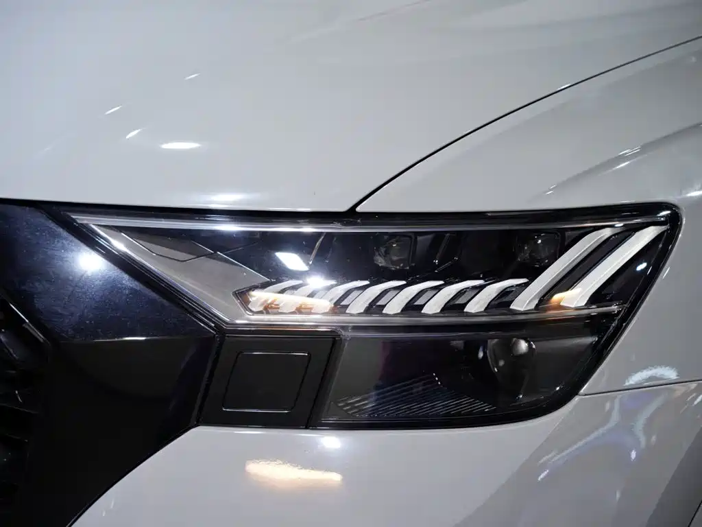 Audi RS Q8 — миниатюра 53