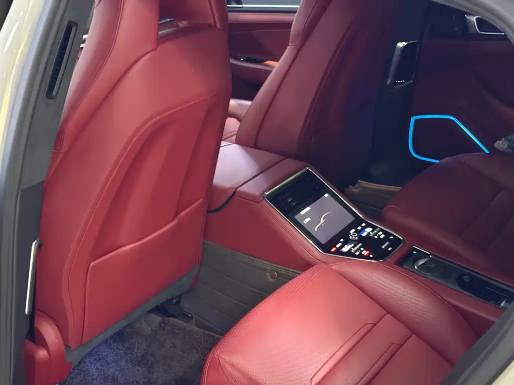 Porsche Panamera Hybrid — миниатюра 10