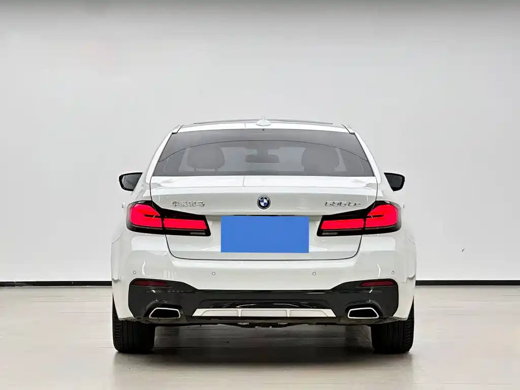 BMW 5 Series 5 2022 535Le M Sport