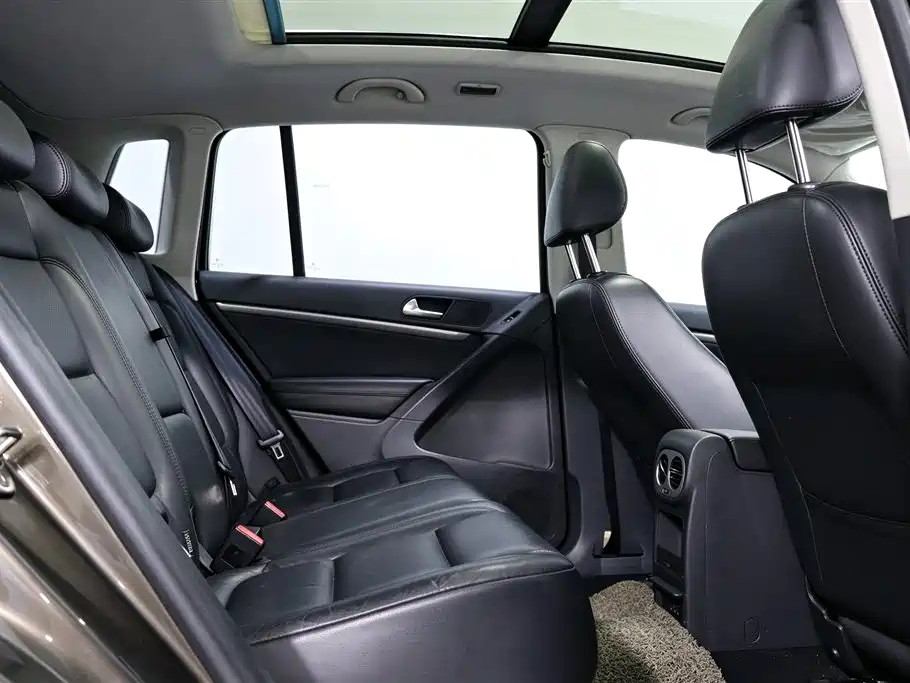Volkswagen Tiguan — миниатюра 6